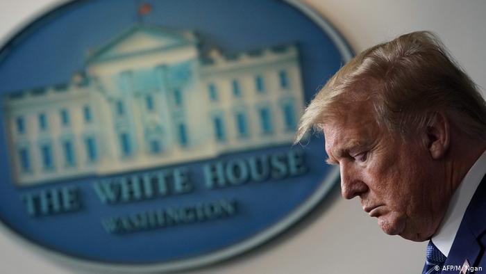 DW: معركة أمريكا ضد "كورونا" قد تستمر لسنوات بناء على توقعات خبير