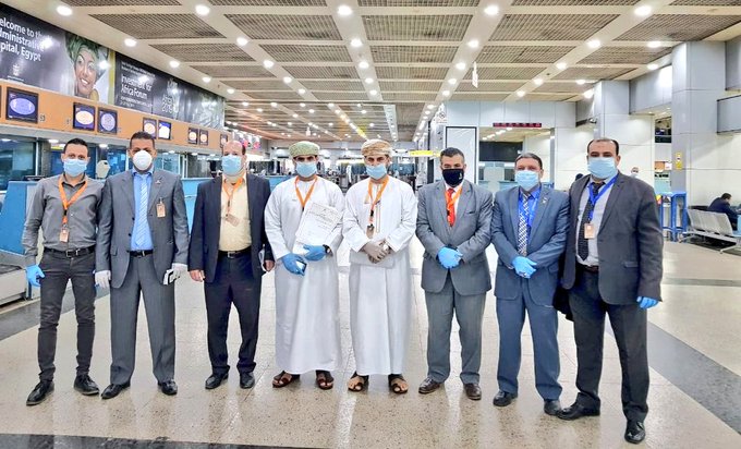 اليوم.. إجلاء ٥٣ مواطن عُماني عبر مطار القاهرة الدولي