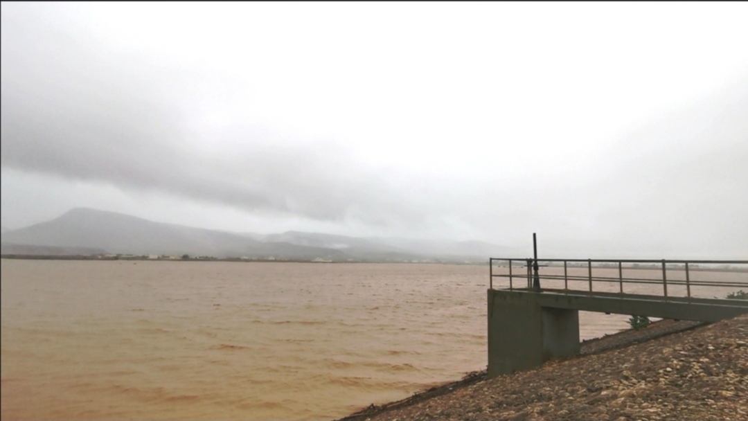 ارتفاع منسوب المياه في سدي حماية صلالة وصحلنوت للتغذية الجوفية