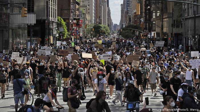 US cities lift curfews, promise police reforms following peaceful George Floyd protests