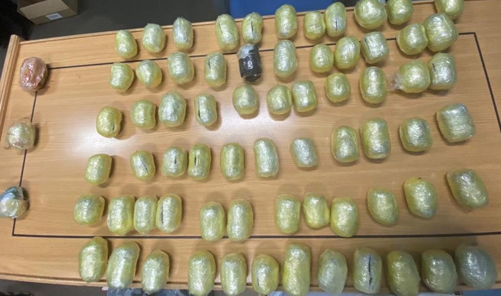 Drugs seized at Muscat airport, expat charged