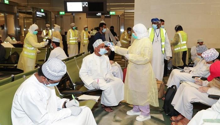 العمانيين تجاوزوا الوافدين بـ"إجمالي" إصابات كورونا بالسلطنة