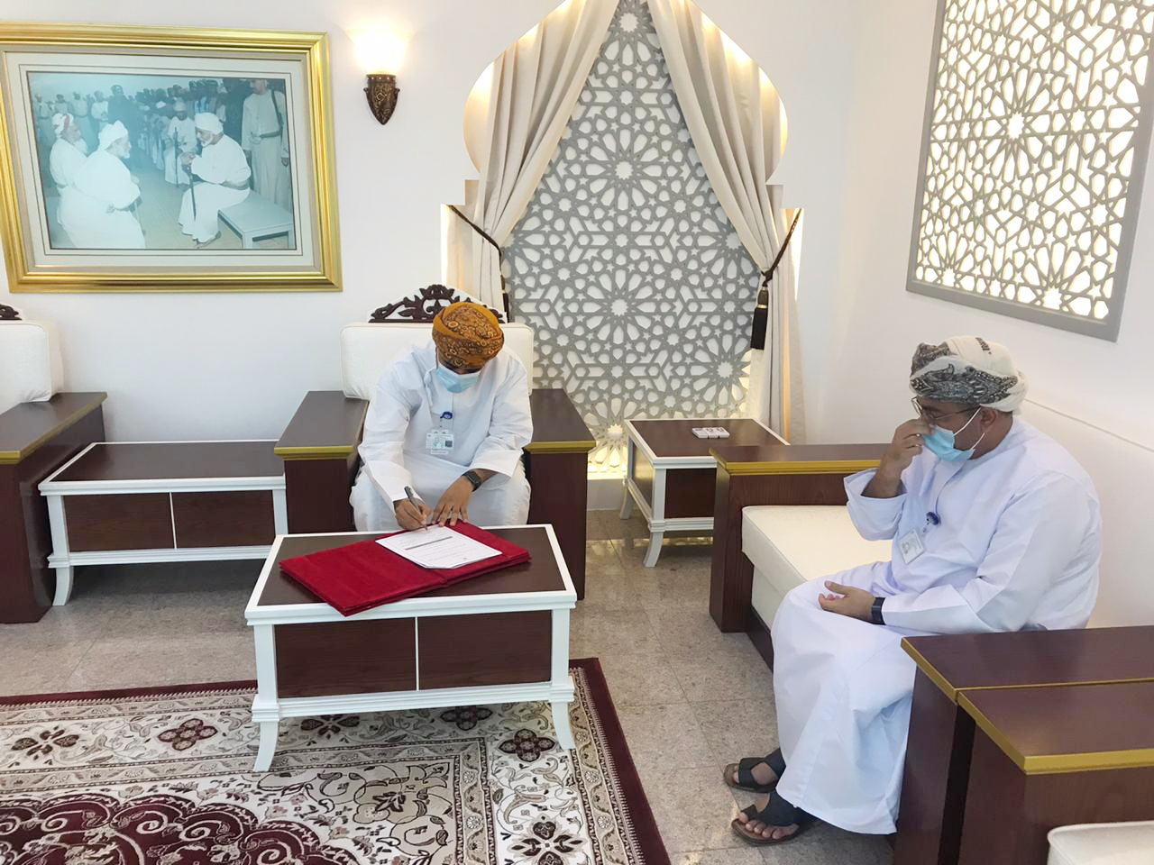 MOH, Oman LNG sign agreement