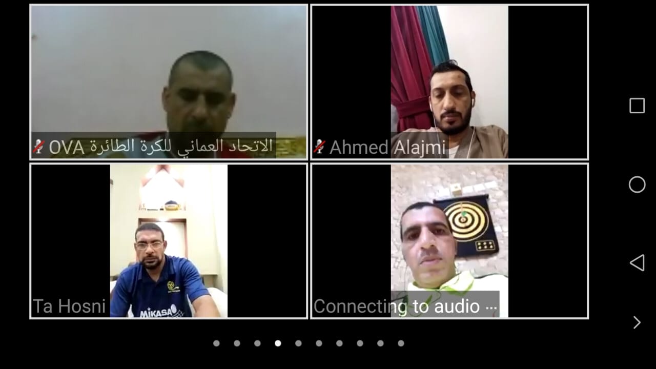 الجامودي يلتقي بحكام الطائرة "عن بعد"...لمناقشة حالات اللعب وشرحها