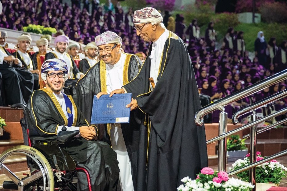 26 مقعدا بجامعة السلطان قابوس تنتظر ذوي الإعاقة