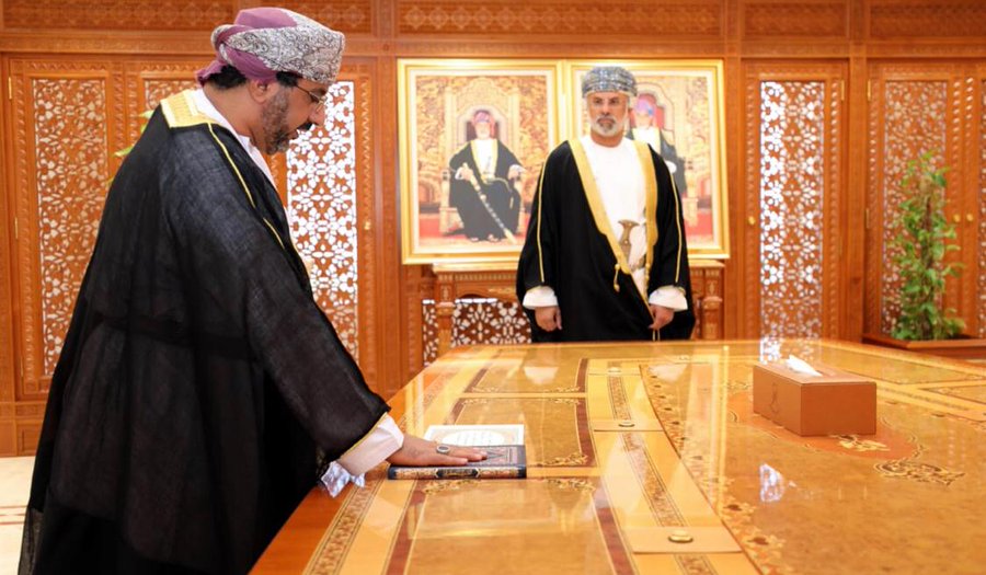 نائب رئيس جهاز الرقابة المالية والإدارية للدولة يؤدي قسم اليمين