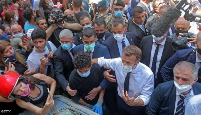 ماكرون يتفقد مرفأ بيروت.. ويدعو إلى مواجهة الفساد