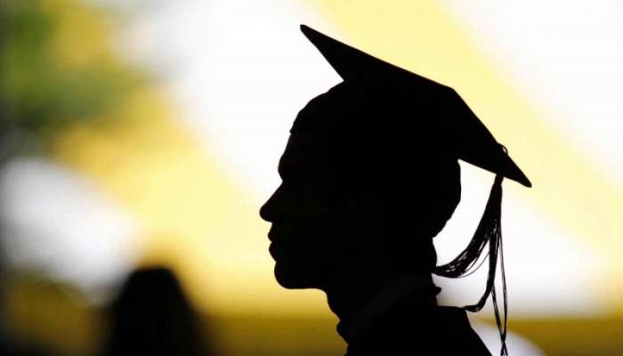 9 وزراء يحملون مؤهل "دبلوم عام" و 13 وزير بدرجة الدكتوراه