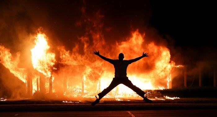 Gunfire erupts, leaving 2 dead in protest-hit Wisconsin
