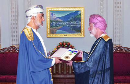 وزير الخارجية لـ يوسف بن علوي: شكراً لـ المُعلّم الجدير والناصح الأمين