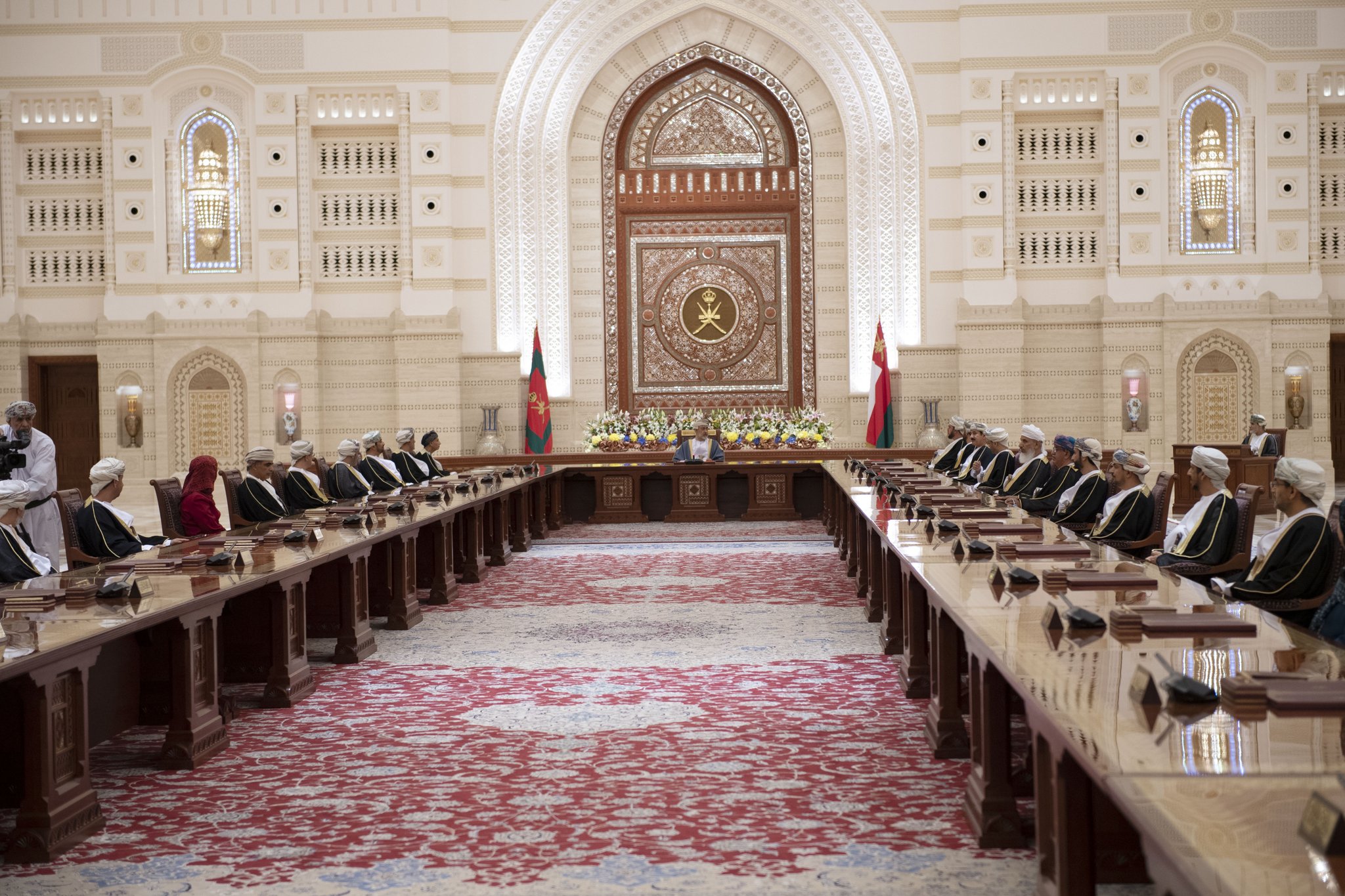 بناء على مرسوم سلطاني.. السياسات والخطط الاستراتيجية المتعلقة بالمناطق الاقتصادية الخاصة والمناطق الحرة يعتمدها مجلس الوزراء