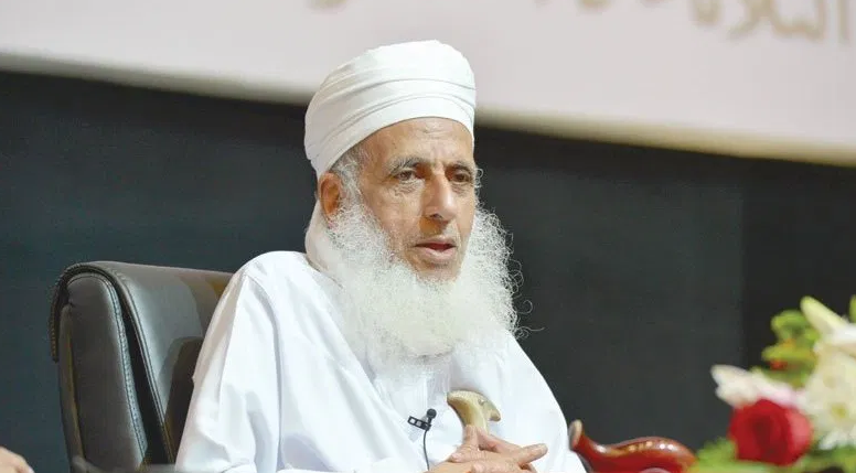 مفتي عام السلطنة: الأمر بالمعروف والنهي عن المنكر أقوى العوامل في المحافظة على سلوكِ الإنسانِ