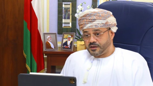 Oman's Foreign Affairs Minister receives note from UAE counterpart