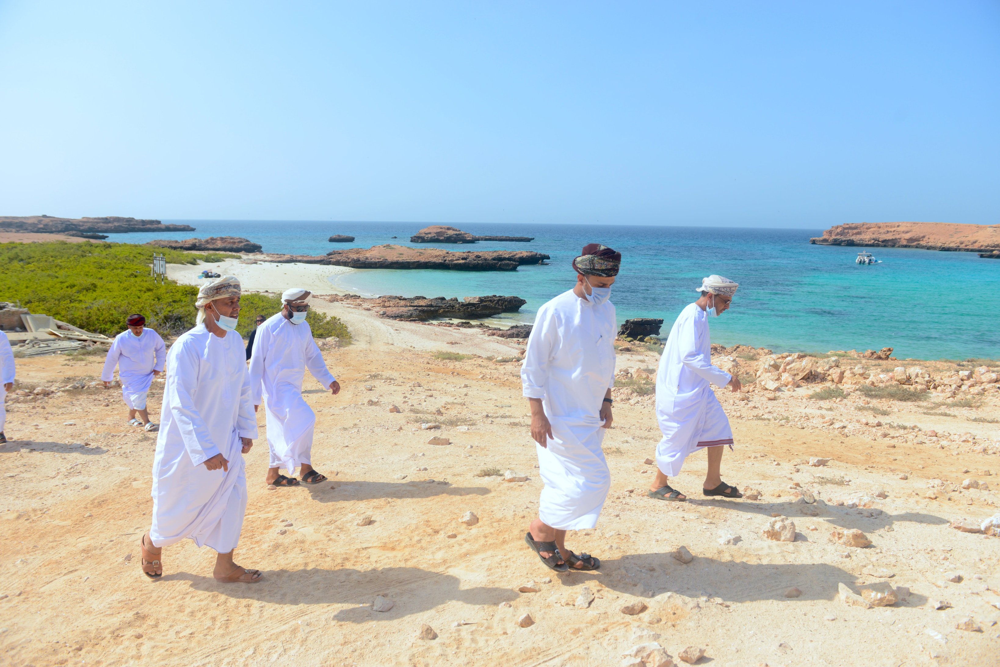 رئيس "هيئة البيئة" يزور محمية جزر الديمانيات الطبيعية