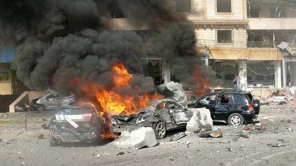 محافظ بيروت: ما حدث أشبه بهيروشيما وناغازاكي.. و10 من رجال الإطفاء اختفوا