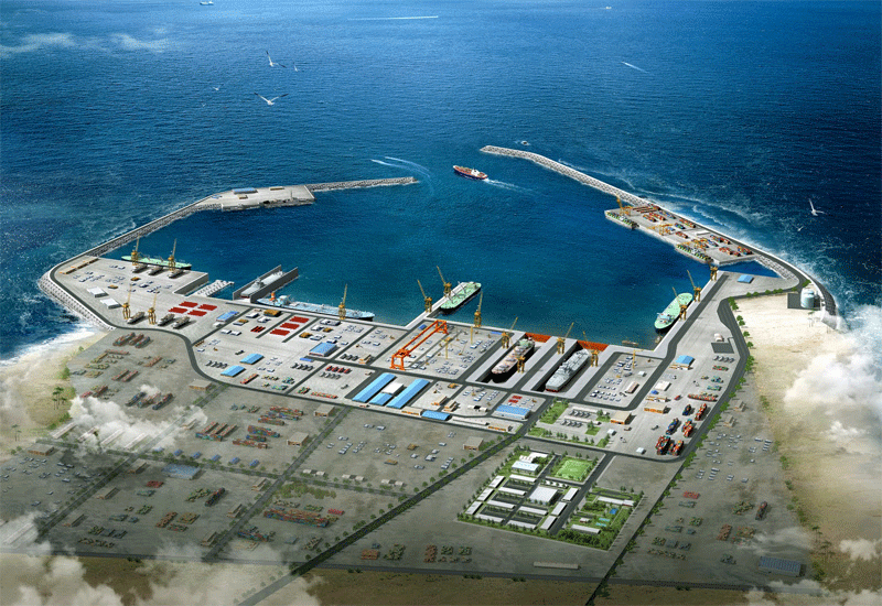 الرصيف التجاري في ميناء الدقم جاهز