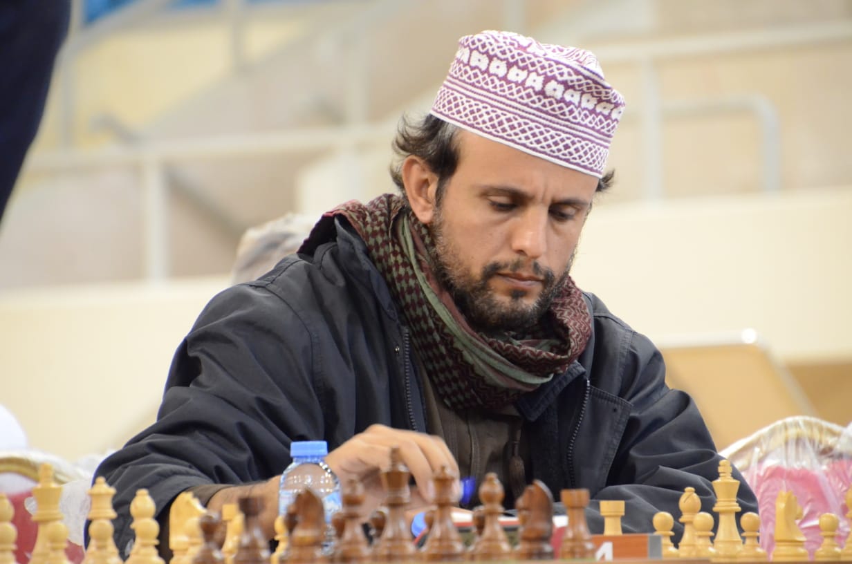 الشطرنج تقيم حلقة مهارات التعامل مع وسائل الإعلام عبر زوم