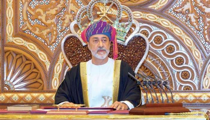 جلالة السلطان يعزي رئيس مجلس السيادة الانتقالي بجمهورية السودان