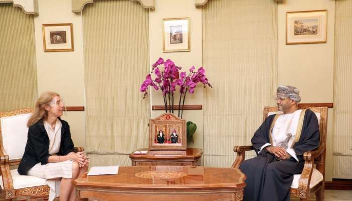 وزير الخارجية يتسلم أوراق اعتماد سفيرة مملكة أسبانيا المعينة لدى السلطنة