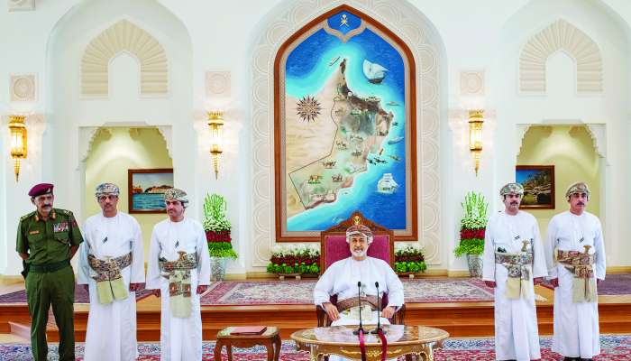HM the Sultan meets with some Sheikhs of Dhofar Governorate