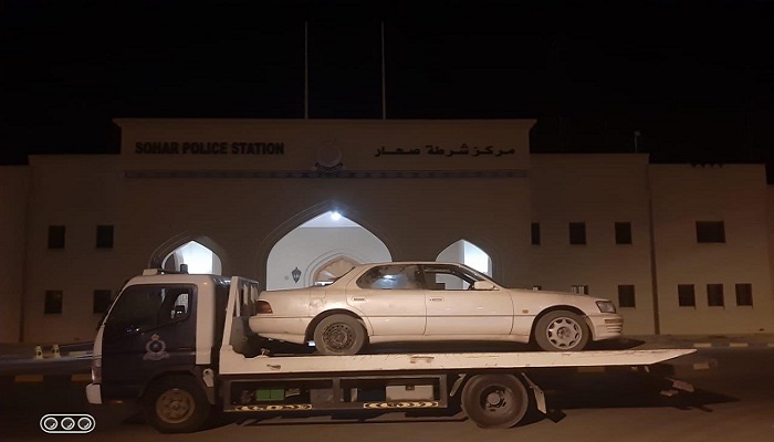 Driver arrested for drifting, damaging light pole in Oman