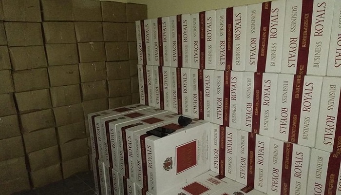 Expats arrested with nearly 3,000 boxes of cigarettes in Oman