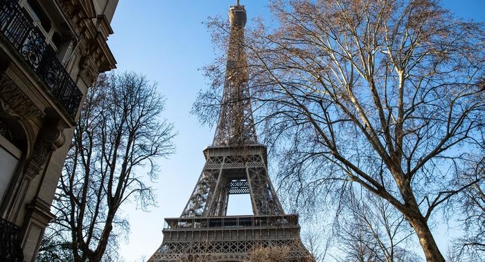 Eiffel Tower in Paris reopens after evacuation