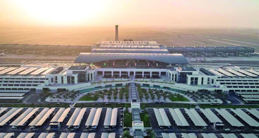 مطارات عمان تفصح عن اشتراطات الدخول والخروج من السلطنة