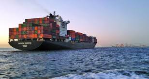 "التجارة"  تتخذ عددا من الإجراءات لتسهيل عمليات الاستيراد والتصدير