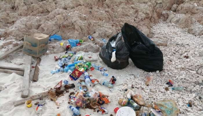 Tourists arrested for littering in Oman