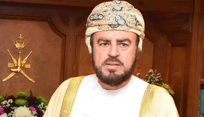 السيد أسعد بن طارق يدلي بتصريح