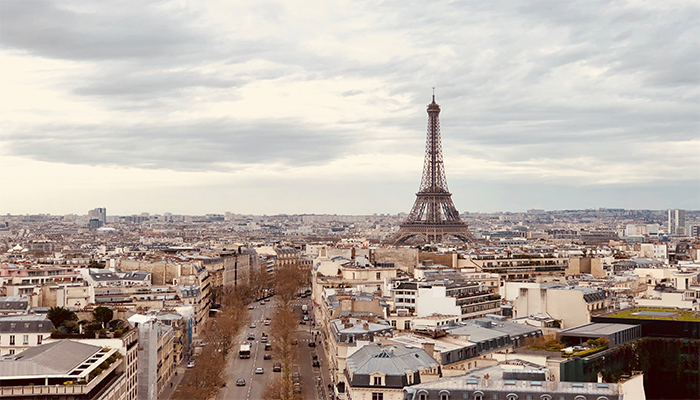 Huge explosion heard in Paris