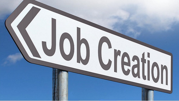 Ministry of Labour discusses plans for job creation, Omanisation