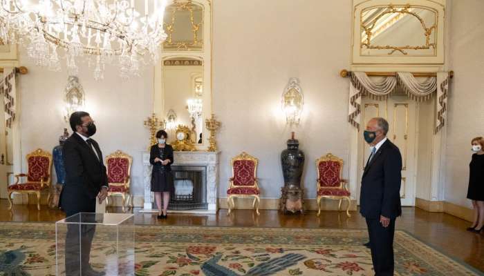 الرئيس البرتغالي يتسلم أوراق اعتماد سفير السلطنة