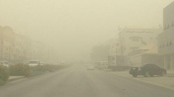 الأرصاد: تأثر بعض محافظات السلطنة بالغبار من مساء اليوم