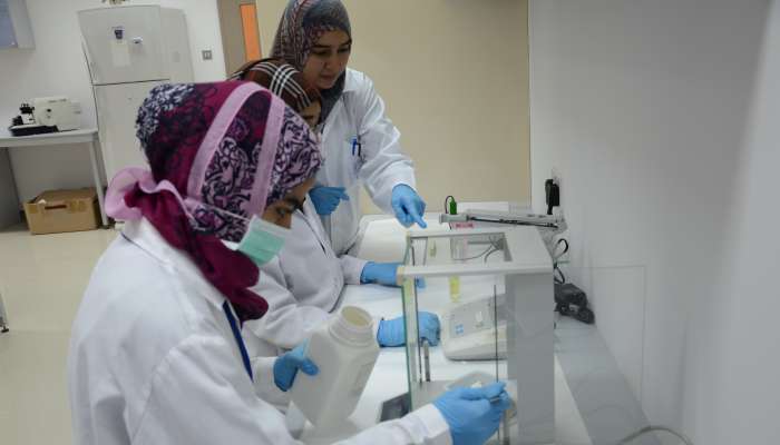 إعادة الاعتماد لبرنامج العلوم الطبية الحيوية في جامعة السلطان قابوس