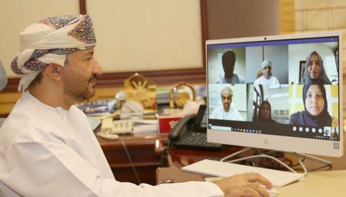 Steering panel takes stock of on strategic research on harmful marine algae in Oman