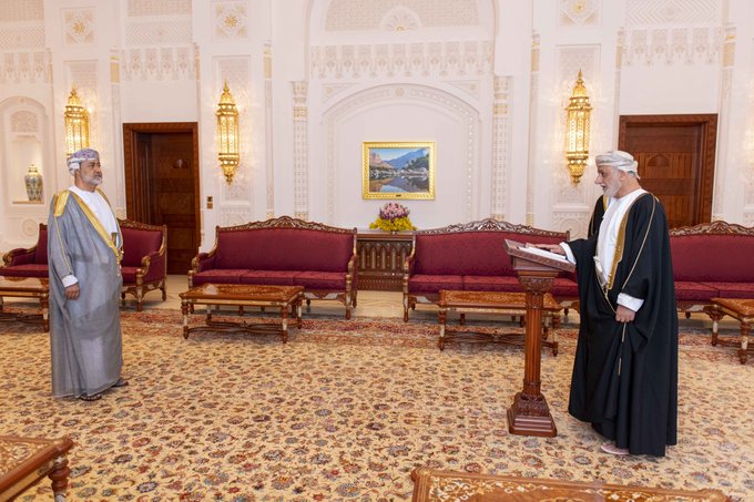 Before HM, State Council Chairman takes oath of office