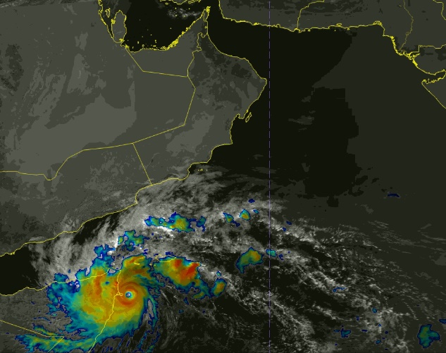 تطور العاصفة المدارية جنوب بحر العرب إلى إعصار مداري من الدرجة الأولى