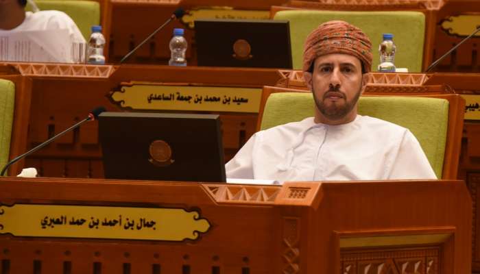 رئيس تعليمية الشورى:  يطالب بأهمية التوسع في الدروس المسجلة في حال عدم وجود شبكة إنترنت