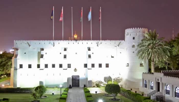متحف قوات السلطان المسلحة يفتح أبوابه أمام للزوار