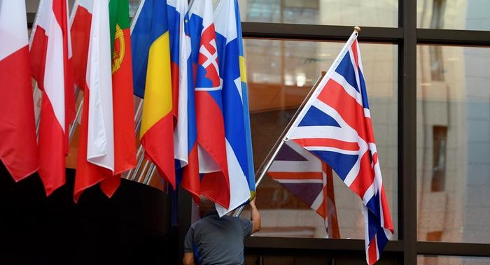 'Feasible' solution to deadlock eludes EU and UK after call