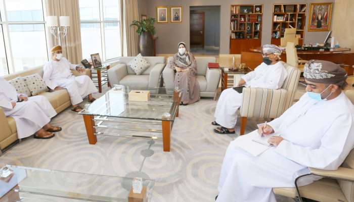 Minister of Education, Research and Innovation receives Oman's ambassadors