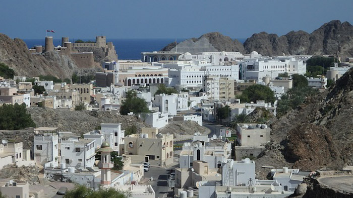Number of expats in Oman drops steadily