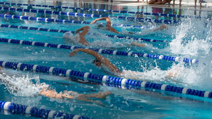 Nautilus organises swimming event