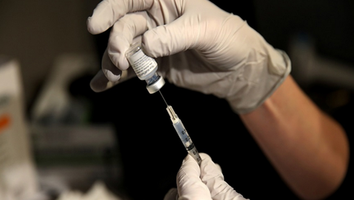 Pfizer, Moderna testing their vaccines against UK coronavirus strain