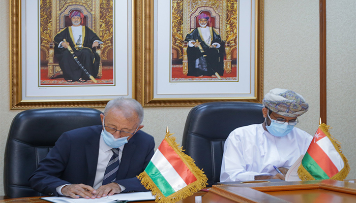 Oman, Hungary sign pact to enhance economic cooperation