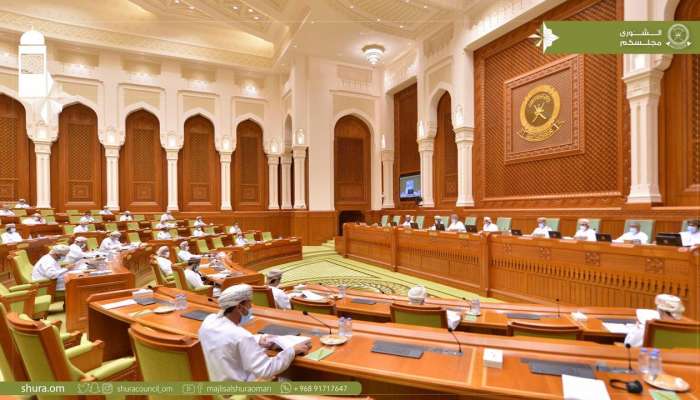 مجلس الشورى يقترح دراسة مشروع قانون يتعلق بشغل المناصب القيادية في القطاع الحكومي