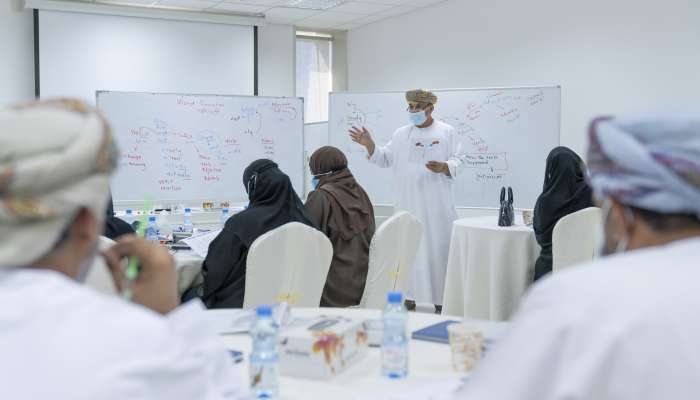 مدائن  تنظم برنامجاً حول اللغة الإنجليزية في بيئة الأعمال