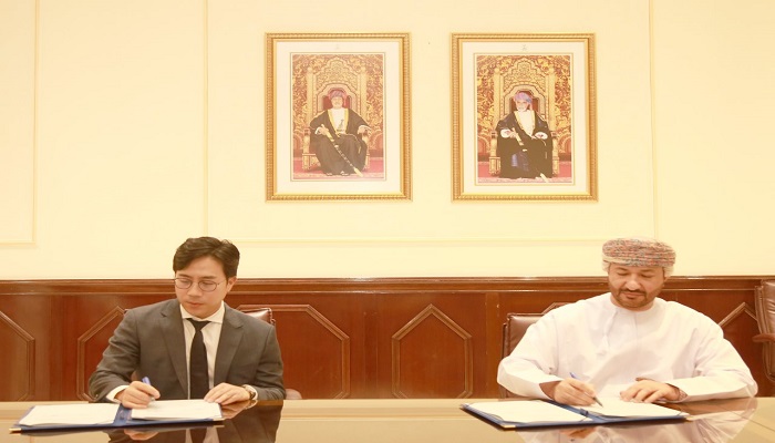 Agreement signed for phase-2 of coral reef project in Sur - Times of Oman